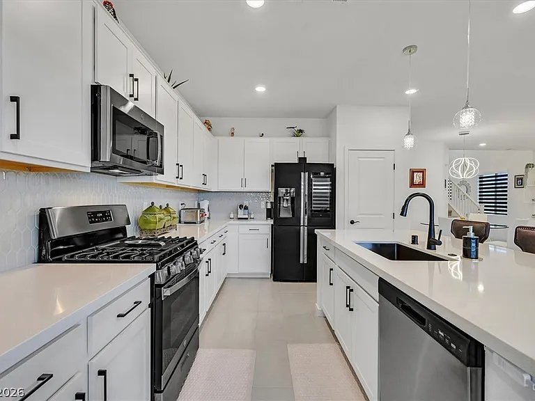 2933 Little Current Rd — Photo 12