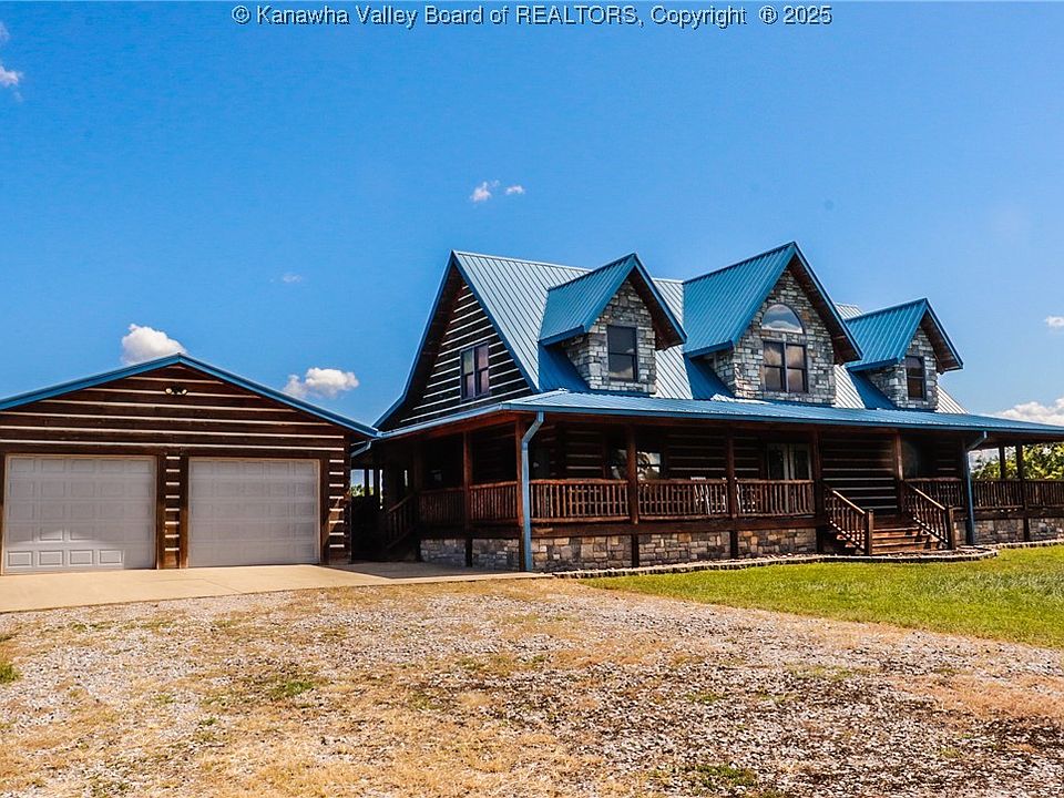 1st image of 411 Foxtrot Rd