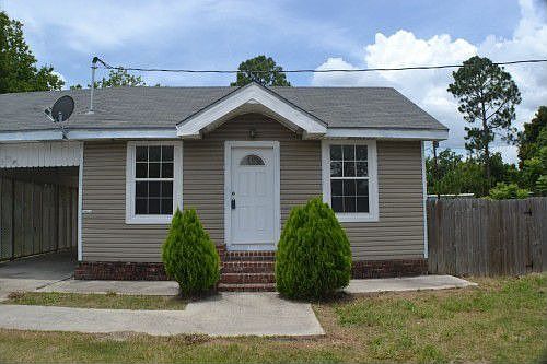 2nd image of 210 Howard Ave