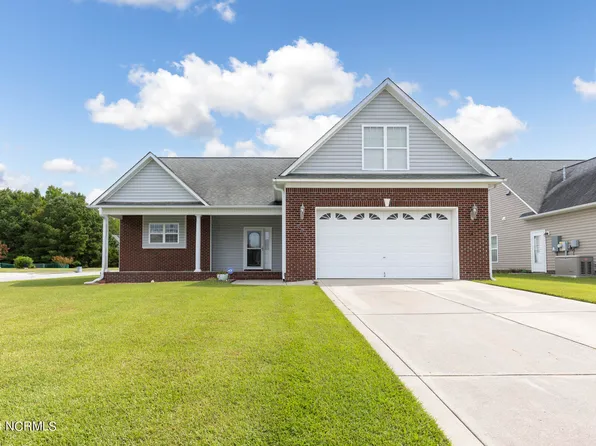 204 Weatherford Drive, Jacksonville, NC 28540