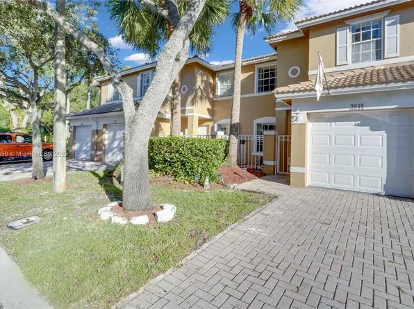 2888 NW 99th Ter, Sunrise, FL 33322
