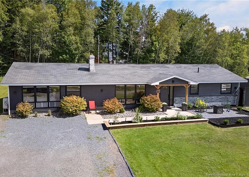 1st image of 10 Sommerset Ln