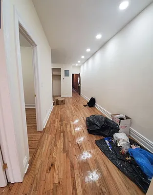 Rented by Delmark Realty LLC | media 11