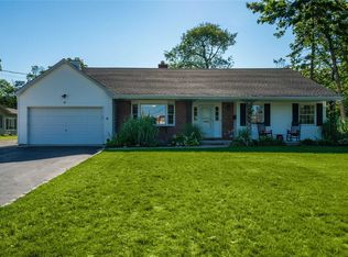 65 S Penataquit Ave, Bay Shore, NY 11706