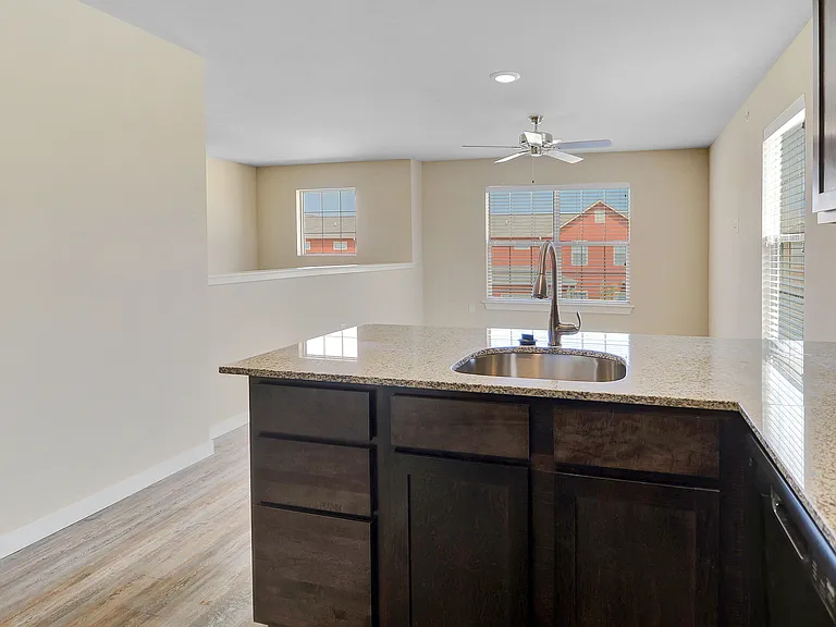 The Reserve at Chaffee Crossing Apartment Homes & Townhomes — Photo 5