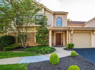 1201 Lofty Point Dr APT D, Ballwin, MO 63021