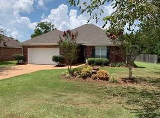 651 Post Oak Pl, Pearl, MS 39208