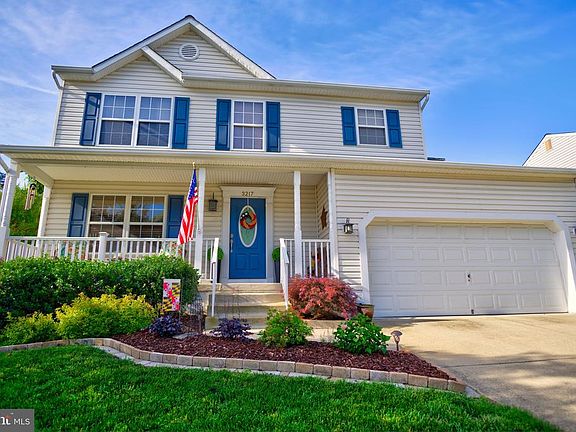4th image of 3217 Art Hall Ln