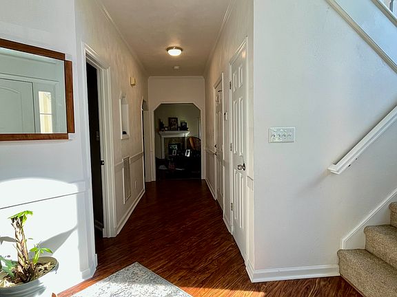 4th image of 6311 Coachman Dr N