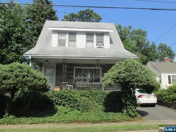 85 Elizabeth Avenue, Elmwood Park, NJ 07407