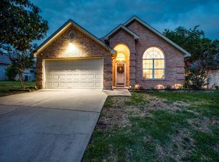 7905 Val Verde Dr, Fort Worth, TX 76123