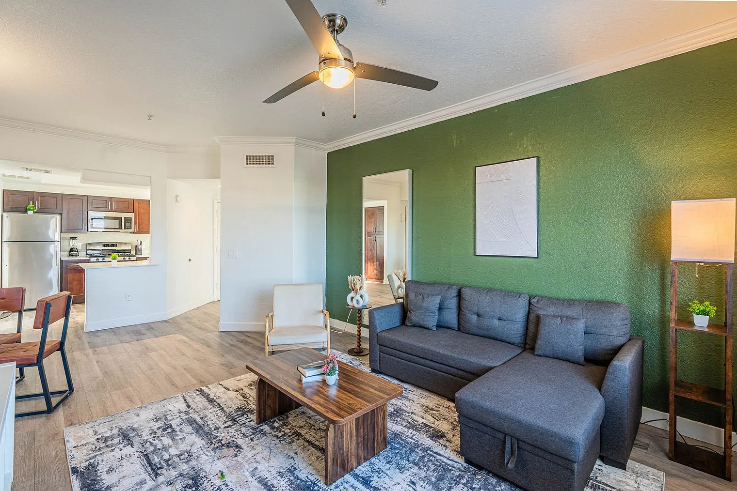 2 bed, 2.0 bath, 1119 sqft, $2,704 — Photo 2