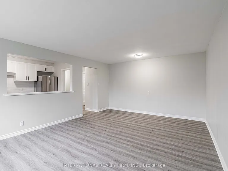 1284 Gramercy Park Pl — Photo 12