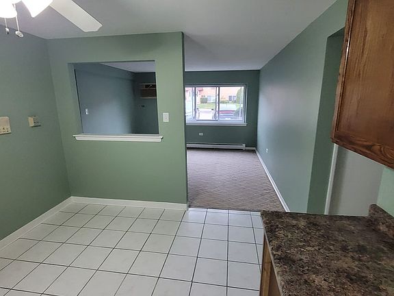 3rd image of 1225 E Woodbury Ln APT 1B