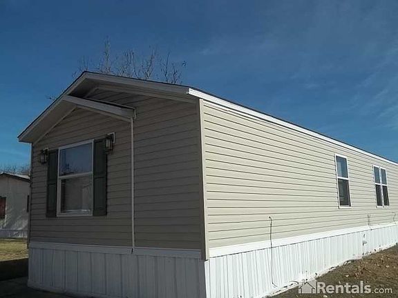 3rd image of 1004 Redman Dr