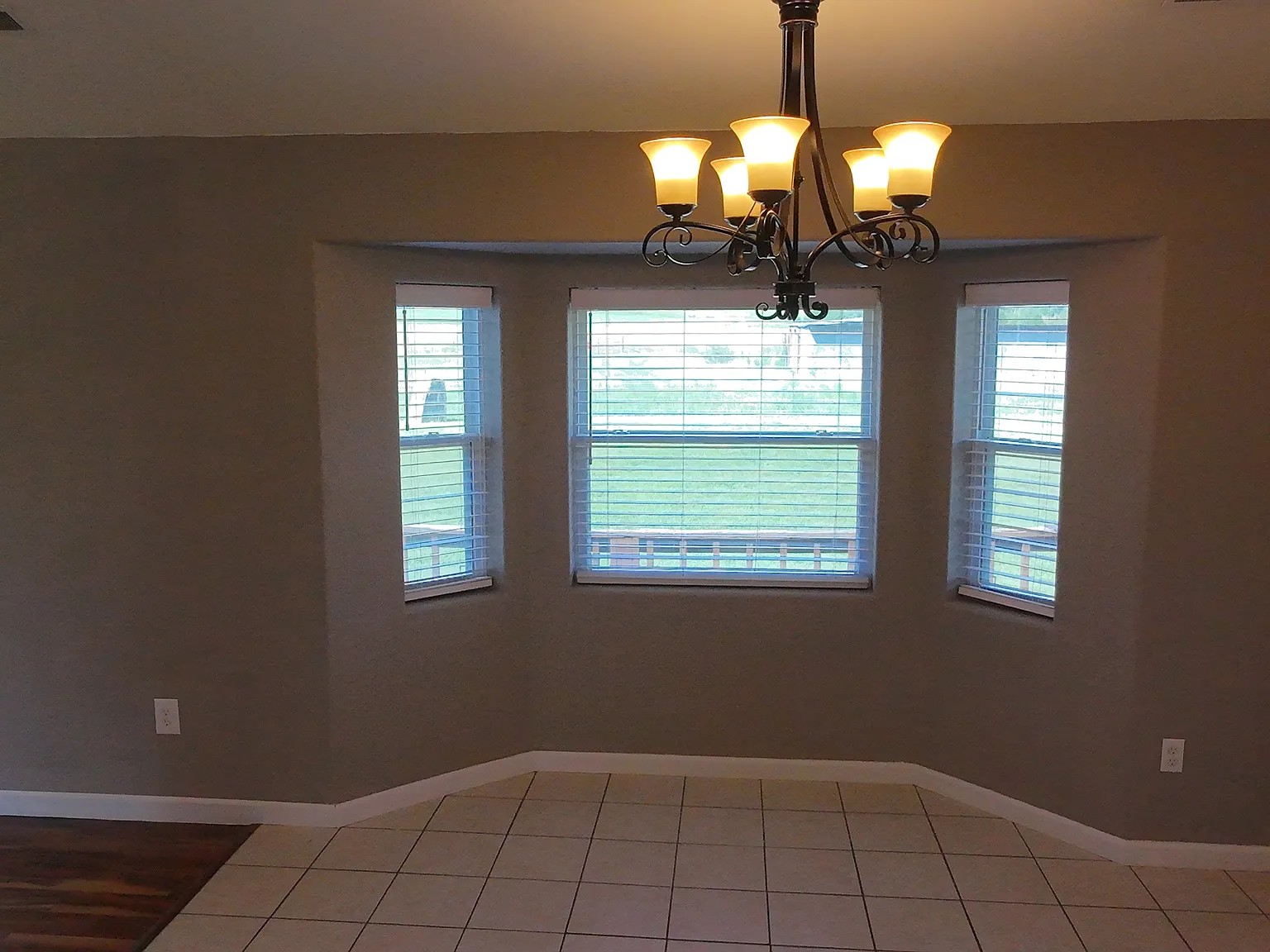 3 bed, 1420 sqft, $1,400 — Photo 3