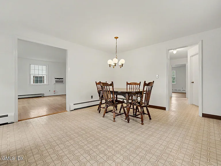 31 Hassake Rd — Photo 5