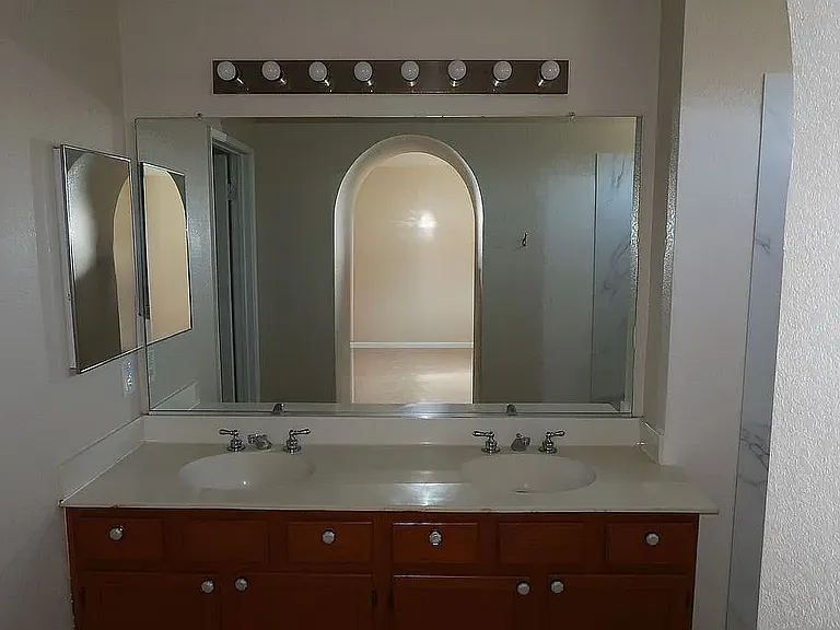 701 Deerfield Dr — Photo 19
