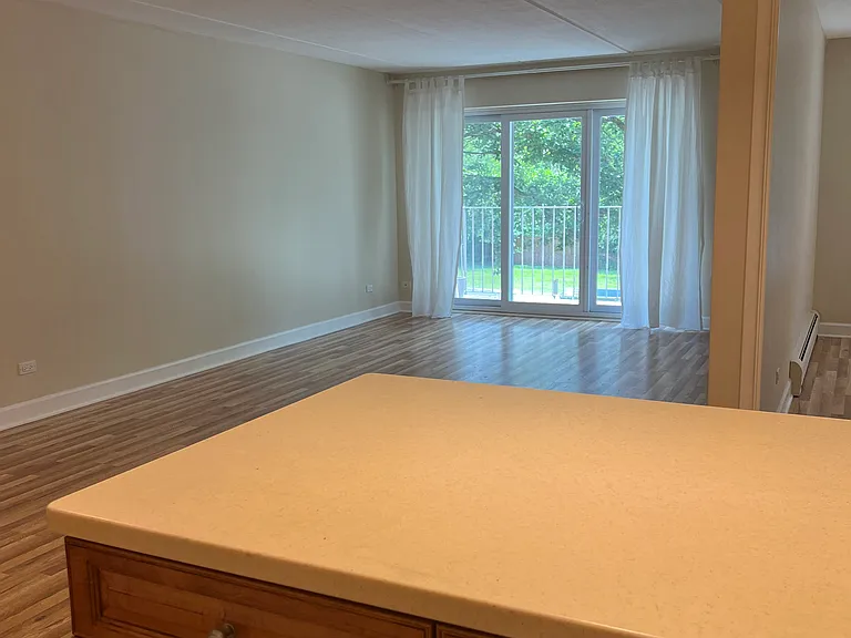 5125 Blodgett Ave #207 — Photo 10
