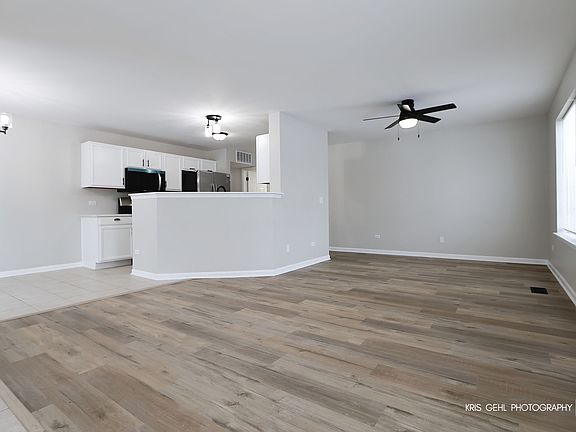 5th image of 39221 N Aberdeen Ln #39221