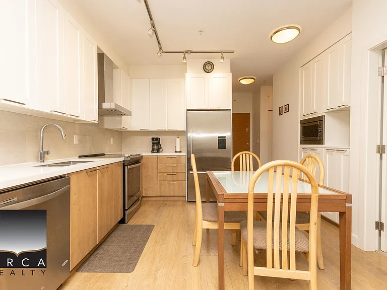 116 Regan Ave #114 — Photo 6