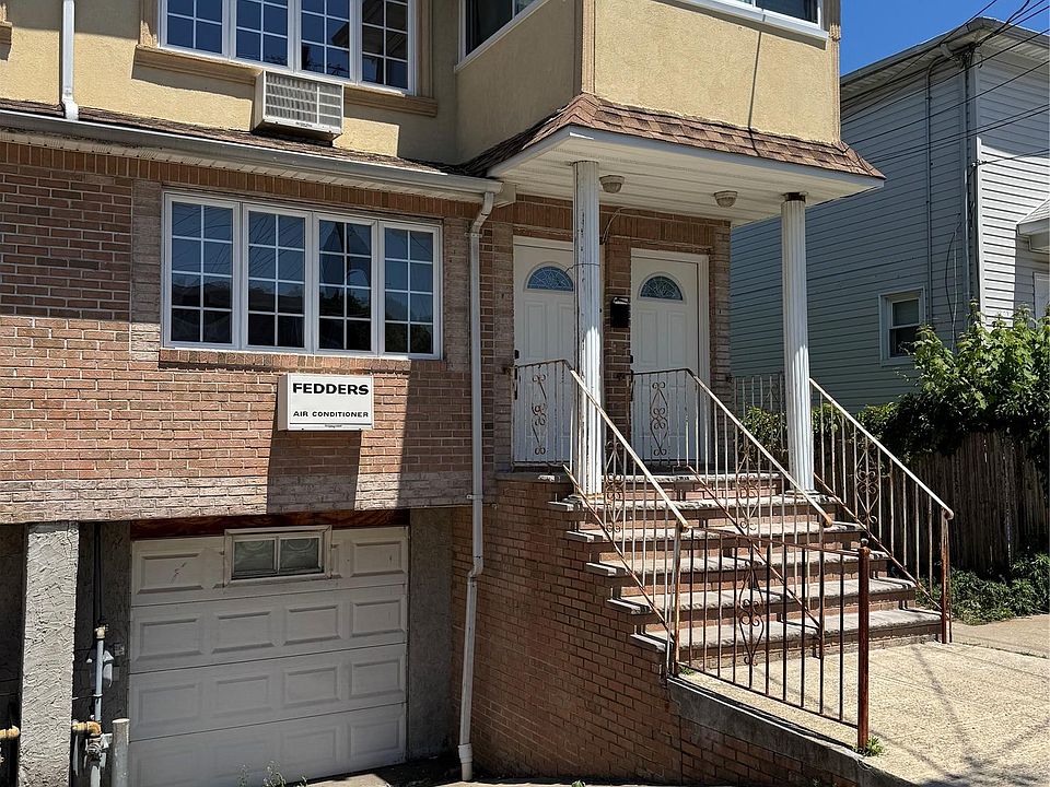 1st image of 17453 128th Avenue
