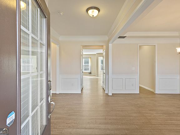 3rd image of 3500 Graham Way SW