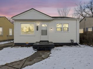 21034 Atlantic Ave, Warren, MI 48091