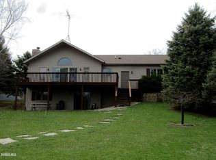 12-117 Lakewood Ct, Lanark, IL 61046