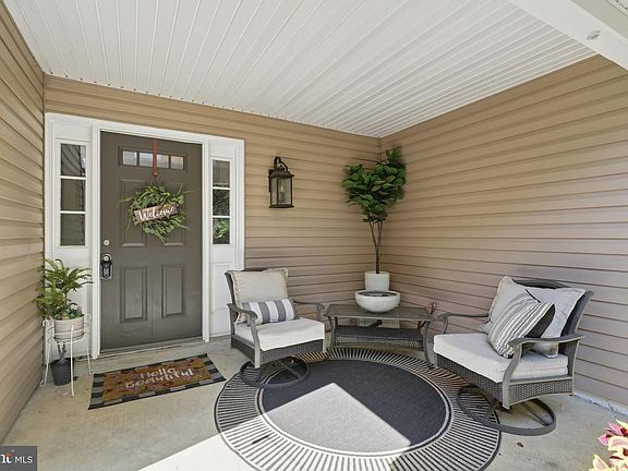 3rd image of 1743 Mayfair Pl