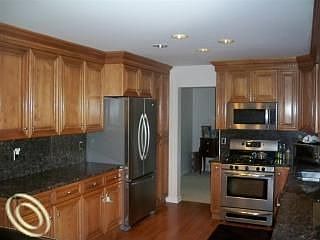 4th image of 6278 Marshview Ln