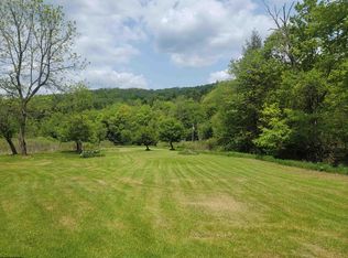 242 Muddy Creek Rd, Terra Alta, WV 26764