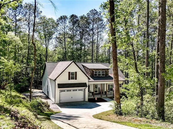 366 Orchard Way SE, Calhoun, GA 30701