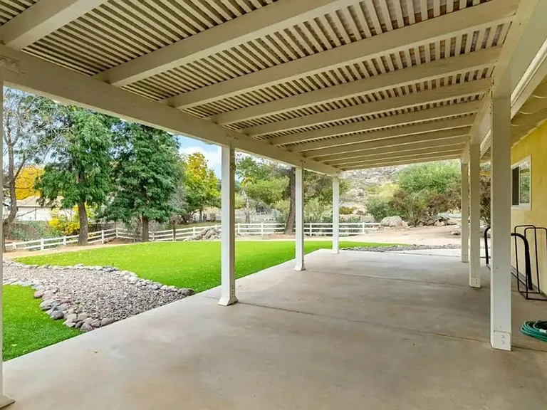 38970 Yuma Ln — Photo 9