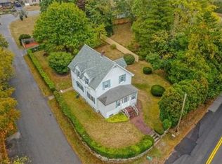 179 Russells Mills Rd, Dartmouth, MA 02748