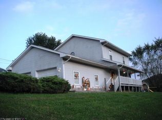 2146 Little Indian Creek Rd, Morgantown, WV 26501