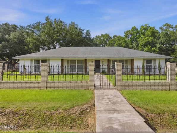 1300 Clanton Ave, Eunice, LA 70535