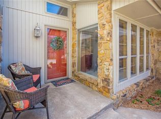 1004 Woodbury Dr, Edmond, OK 73034