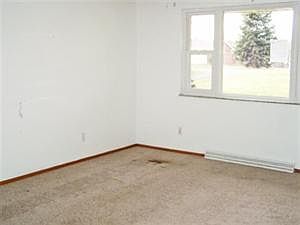 2nd image of 130 Sunrise Ln