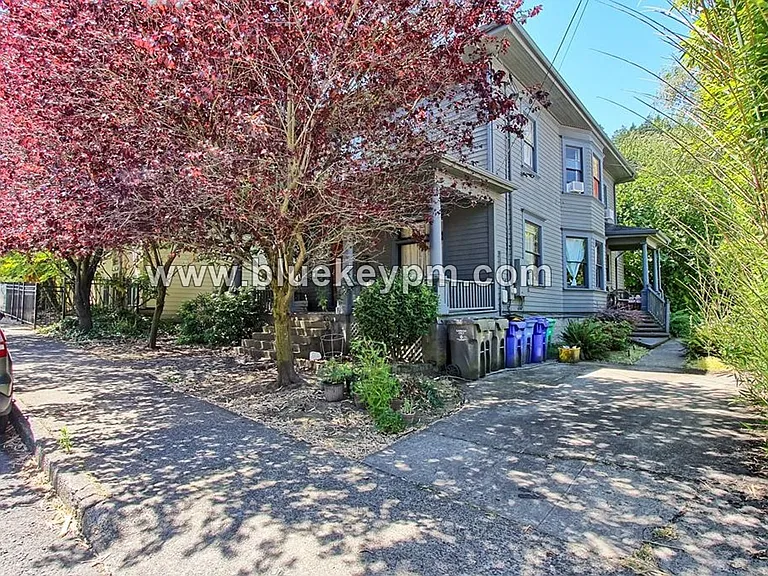 3419 SW Naito Pkwy — Photo 2