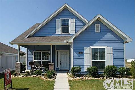 3rd image of 3233 Mint Springs St