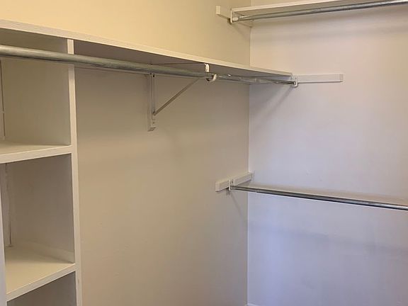 5th image of 2905 Glen Dale Dr #7