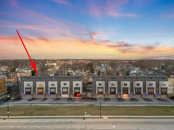 303 Mill Reserve DRIVE, Waukesha, WI 53188
