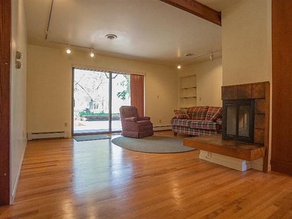 3rd image of 339 Brookside Dr