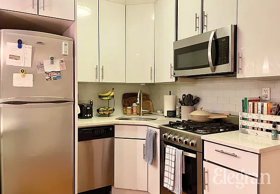 Rented by (Legacy) Elegran | media 16