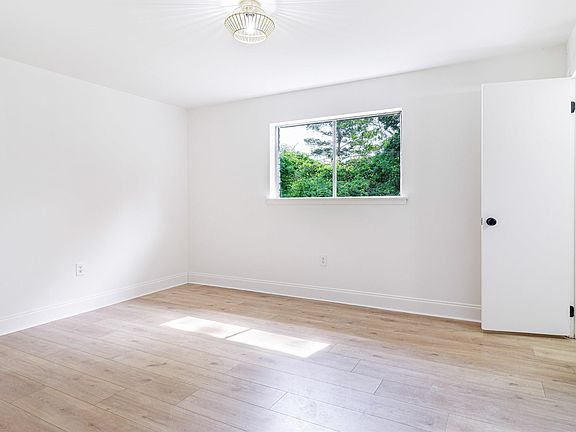 5th image of 6022 E Fairlane Ct