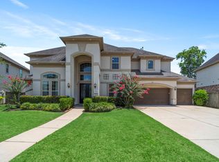 5711 Clouds Creek Ln, Sugar Land, TX 77479
