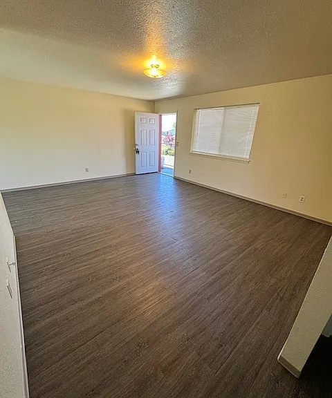 1817 Medart Ln — Photo 6