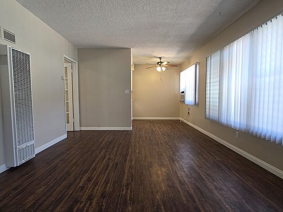 2nd image of 260 N Oak Ave APT 6