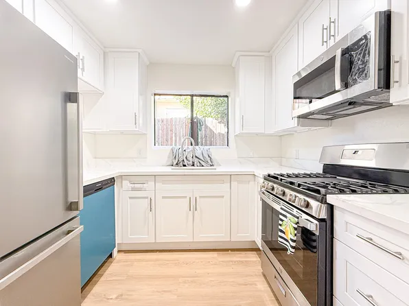 445 W Lexington Dr APT 8, Glendale, CA 91203